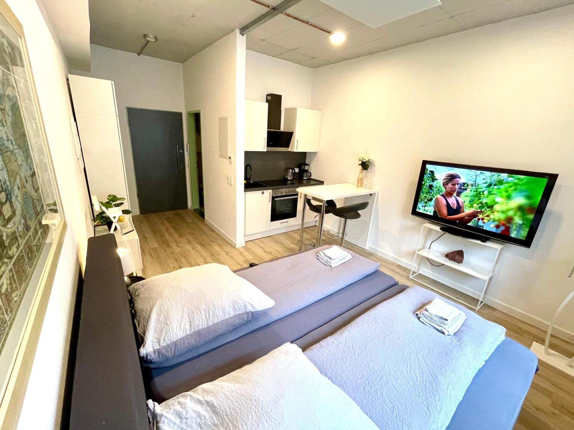 Neu Wunderschoenenes Weisses Apartament Am Schloessle Zentrum Goldstadt Pforzheim Esterno foto