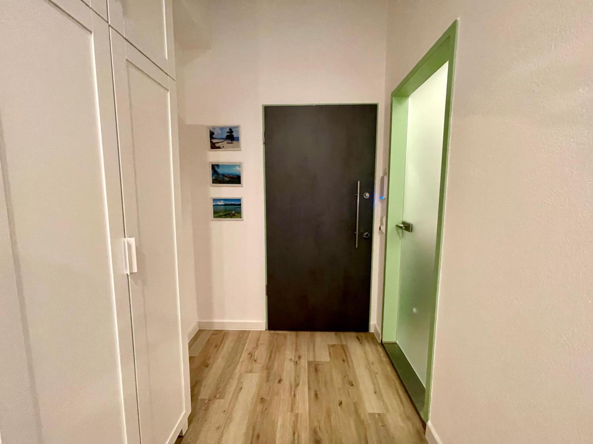 Neu Wunderschoenenes Weisses Apartament Am Schloessle Zentrum Goldstadt Pforzheim Esterno foto