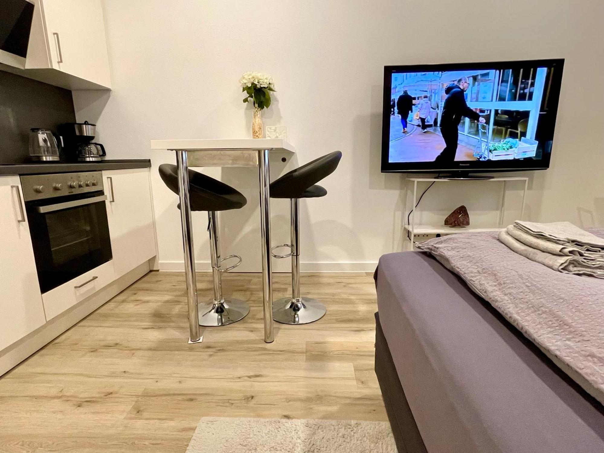 Neu Wunderschoenenes Weisses Apartament Am Schloessle Zentrum Goldstadt Pforzheim Esterno foto