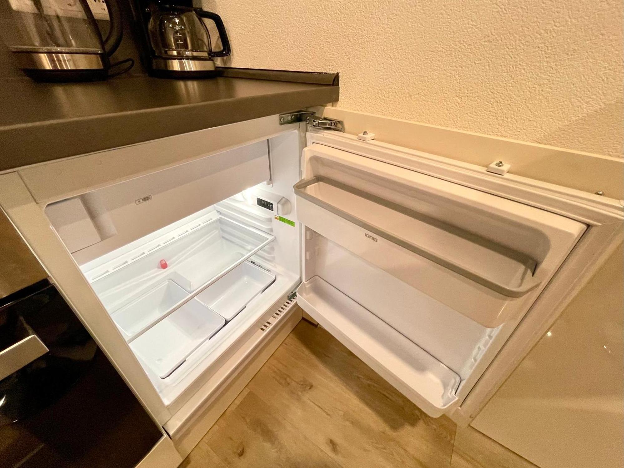 Neu Wunderschoenenes Weisses Apartament Am Schloessle Zentrum Goldstadt Pforzheim Esterno foto