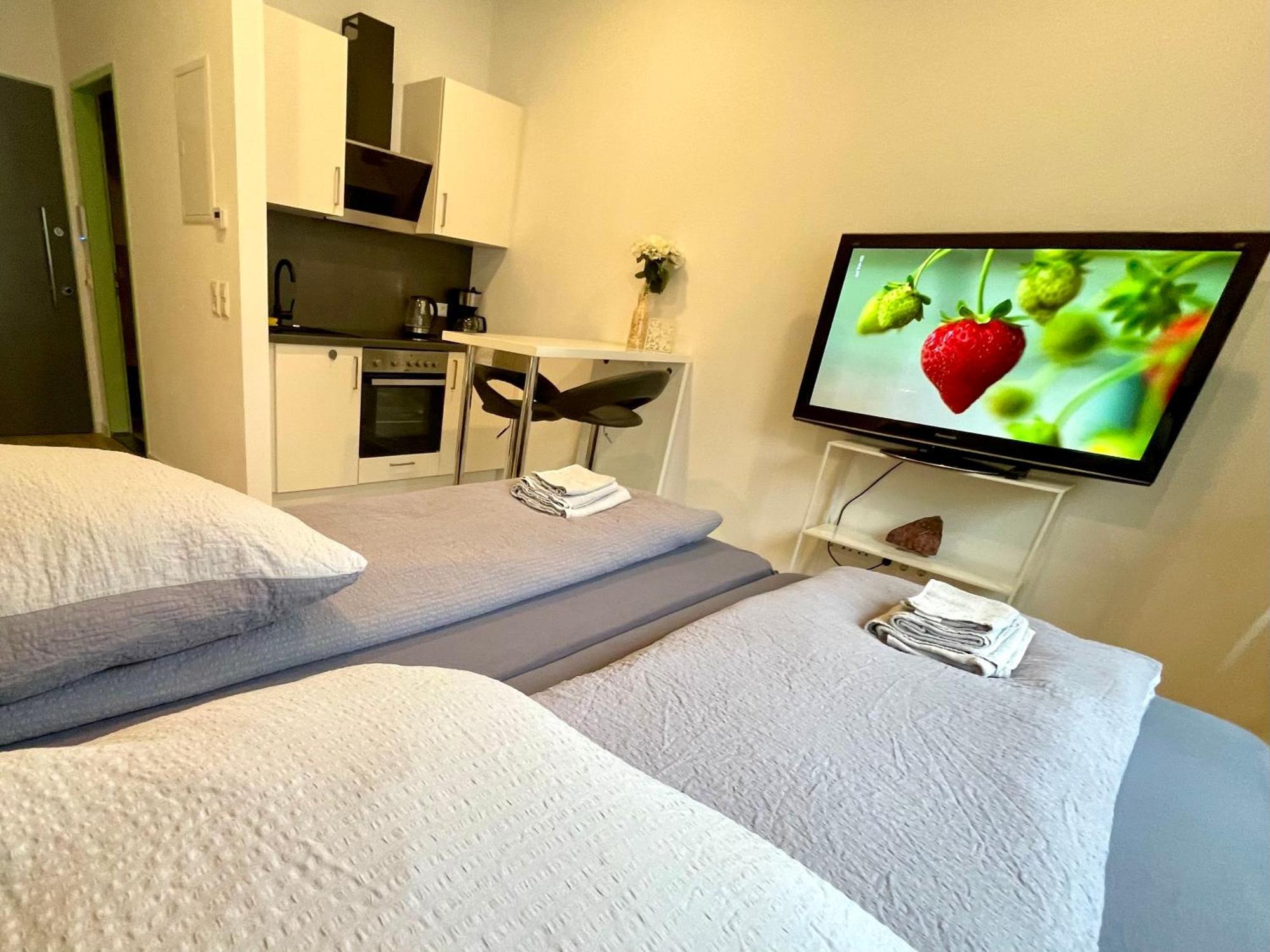 Neu Wunderschoenenes Weisses Apartament Am Schloessle Zentrum Goldstadt Pforzheim Esterno foto