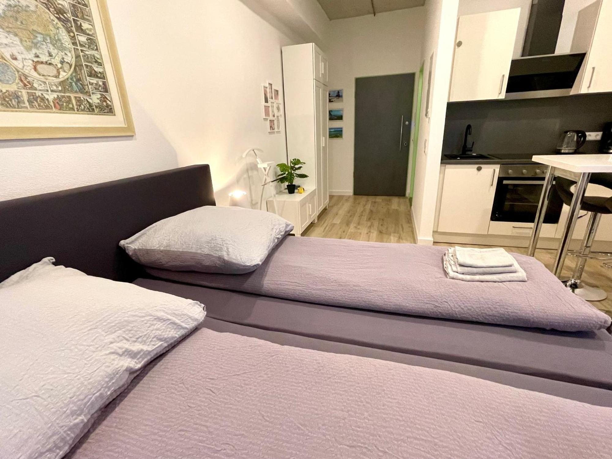 Neu Wunderschoenenes Weisses Apartament Am Schloessle Zentrum Goldstadt Pforzheim Esterno foto