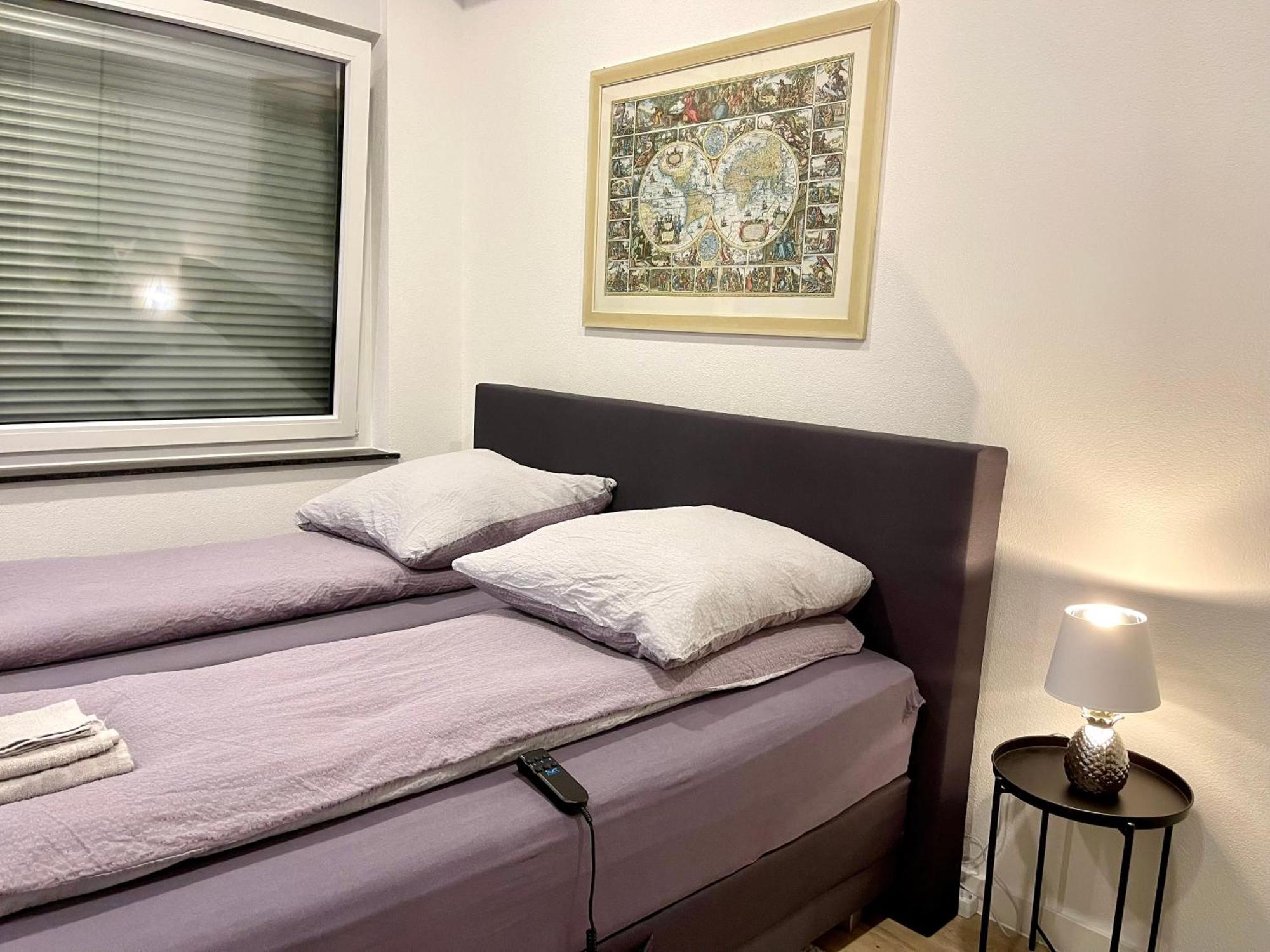 Neu Wunderschoenenes Weisses Apartament Am Schloessle Zentrum Goldstadt Pforzheim Esterno foto